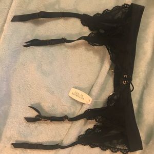 Victoria’s Secret Garter Belt